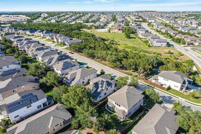 Building Photo - 5724 Siragusa Dr