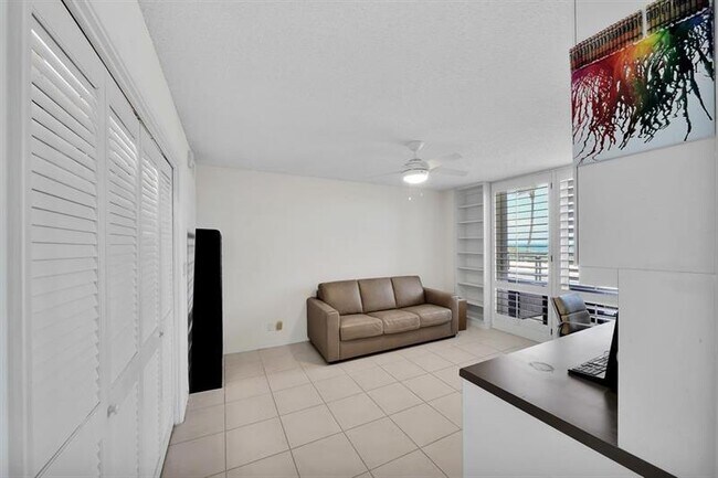 Building Photo - 3000 S Ocean Blvd