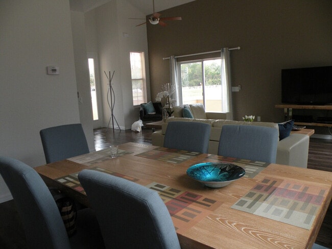 Building Photo - 10220 W Waterlander Lp