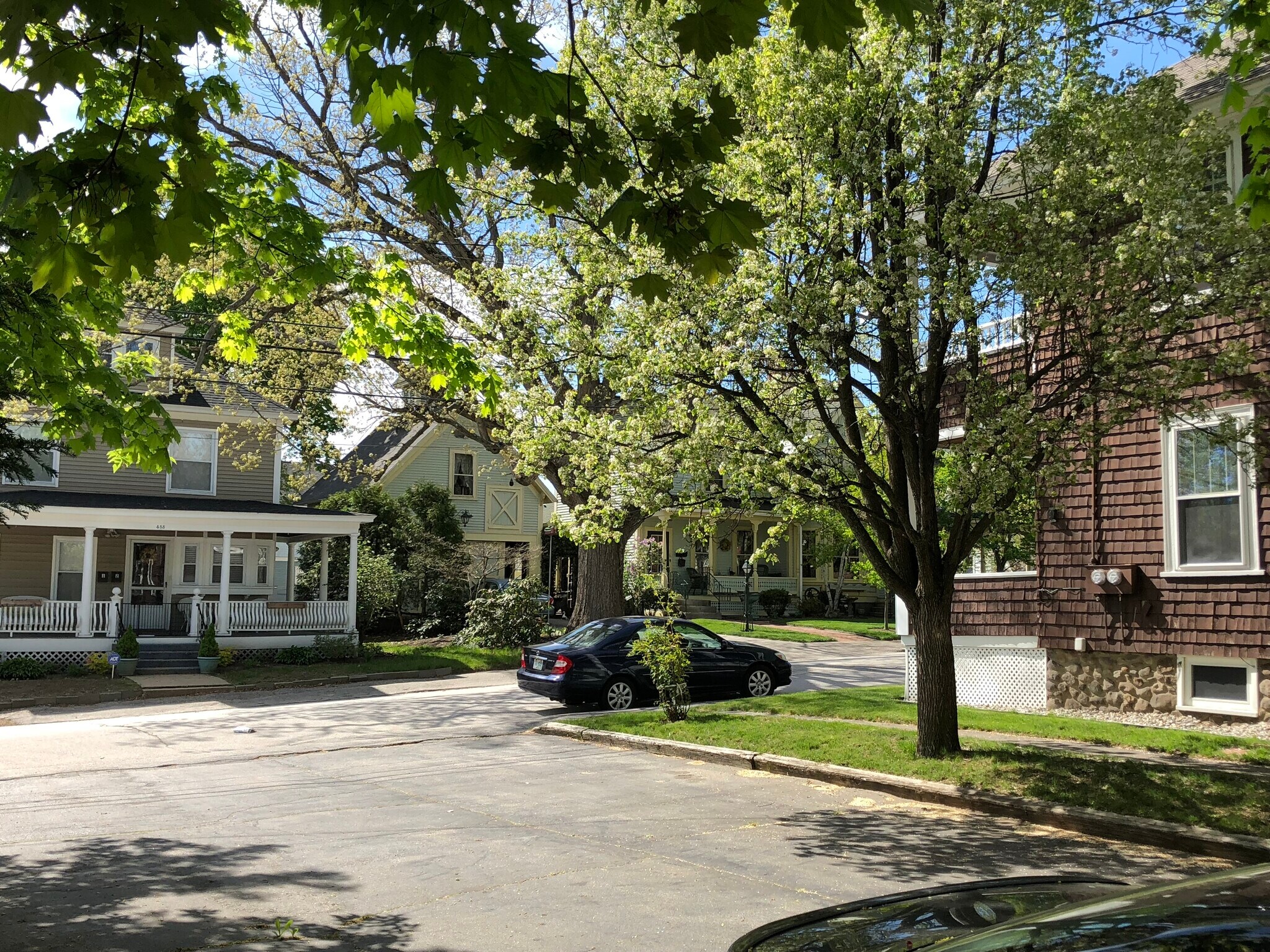 off-street parking - 465 Beacon St