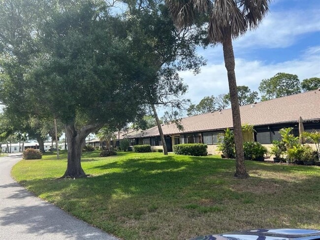 Building Photo - 1220 13th Cir SE