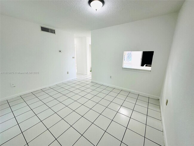 Building Photo - 505 NW 177th St