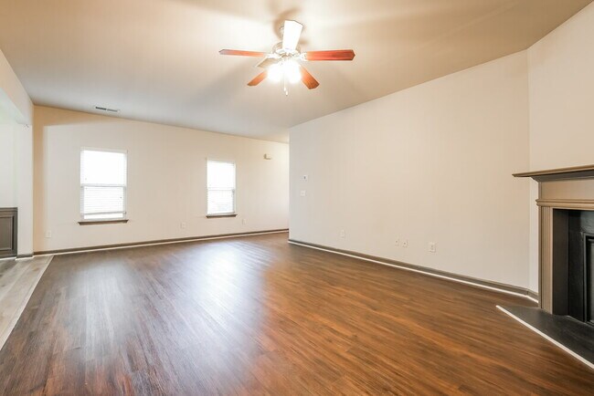 Building Photo - 581 Sweet Ashley Way