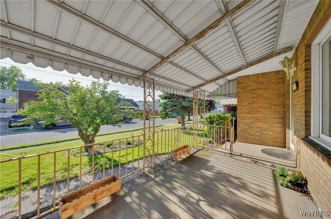 Building Photo - 85 Warsaw St