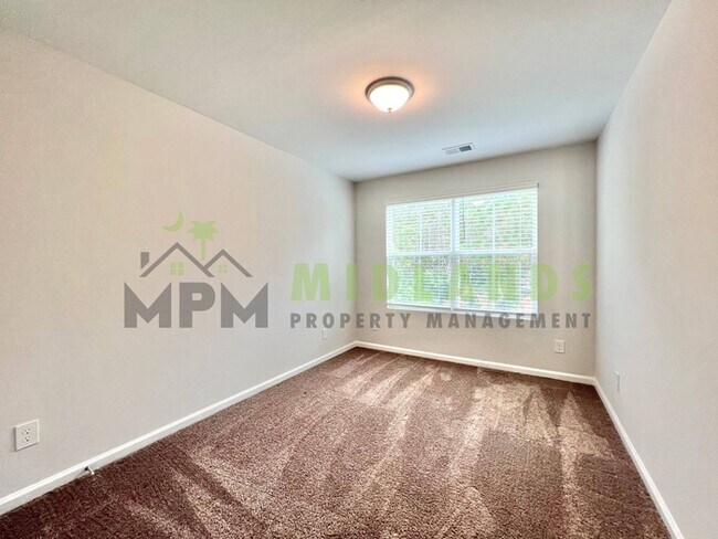 Building Photo - 333 Canary Grass Ct