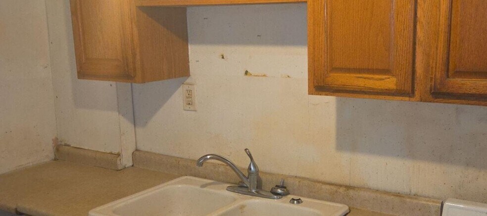 Building Photo - 1034 S Tonti Cir
