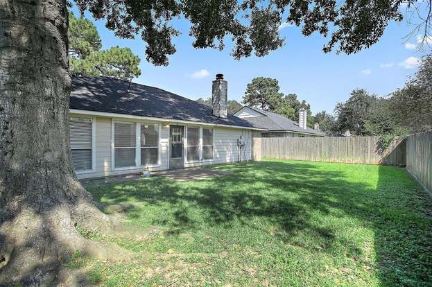 Building Photo - 8514 Greenleaf Lake Dr