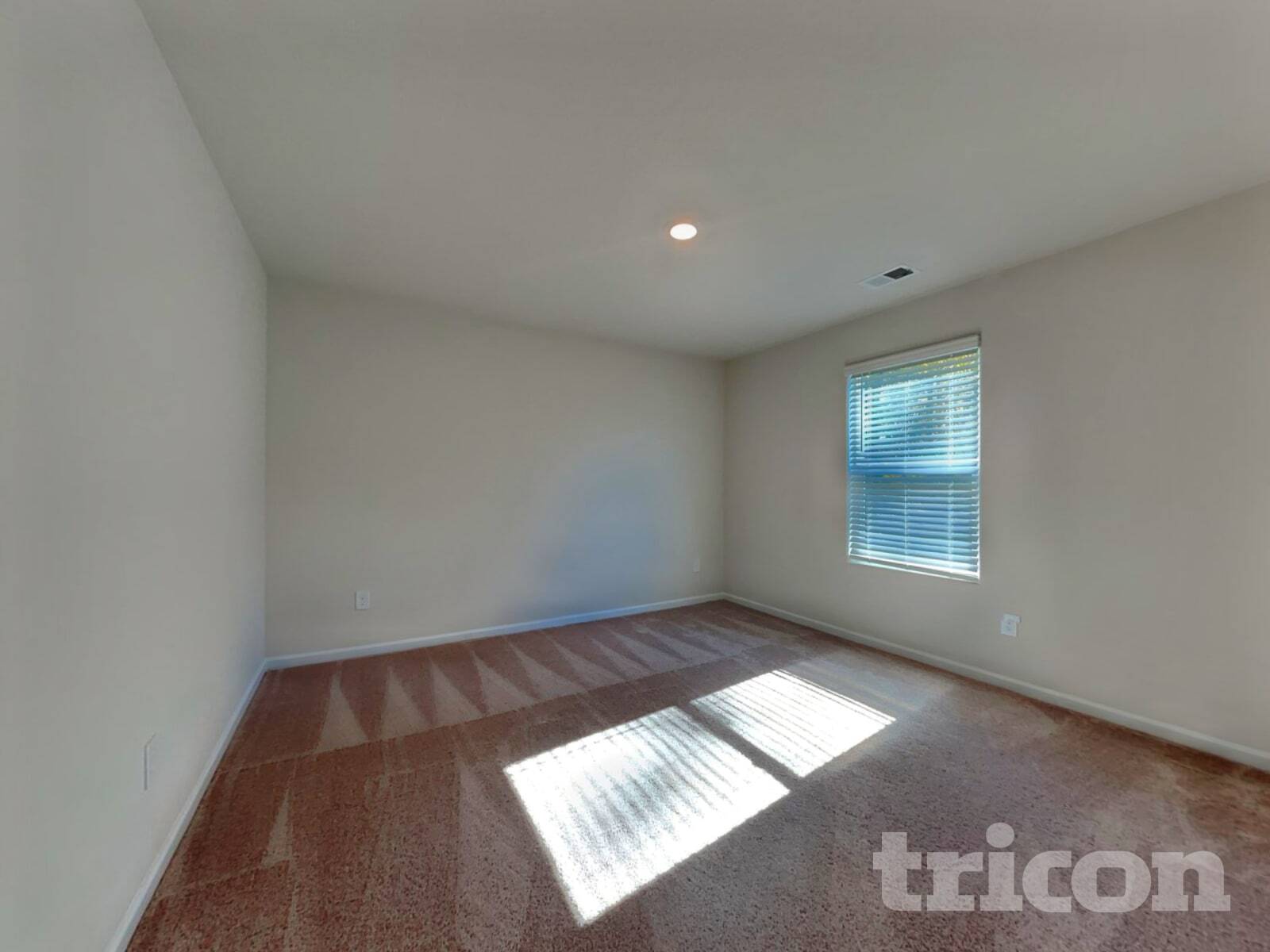 Building Photo - 2118 Southlea Dr