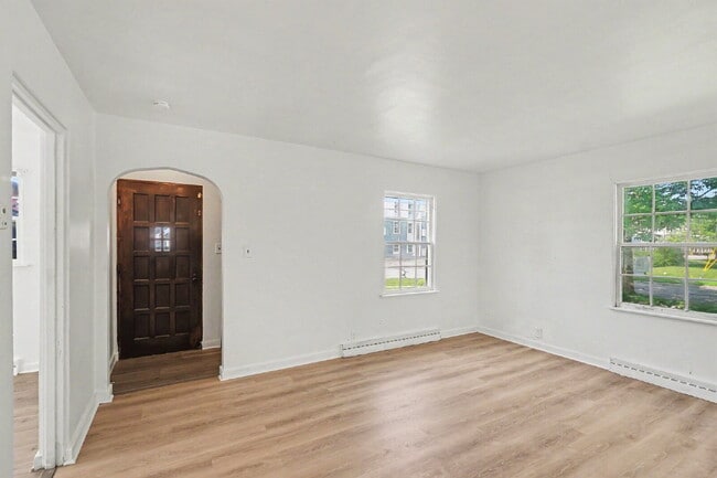 Building Photo - Practical 2 bedroom Rental with Recent Updates $1200/Month