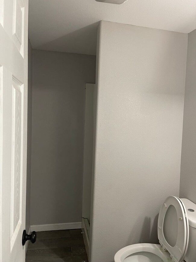 Building Photo - All bills included! Sec 8 Approved