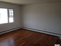 Building Photo - 6 Riviera Pkwy