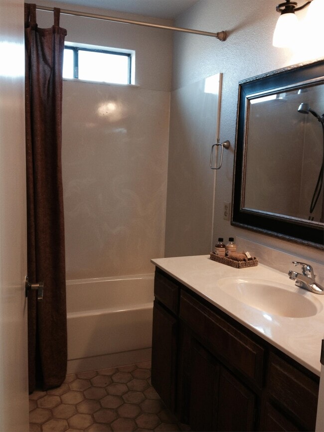 Building Photo - 6965 Amberwick Way
