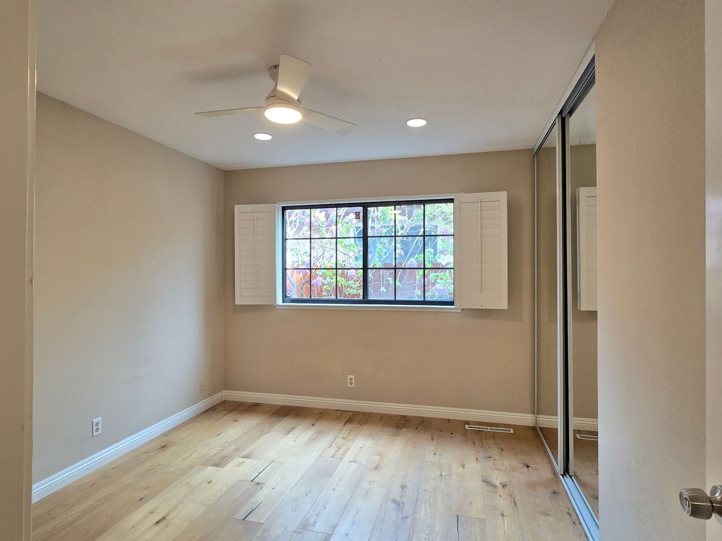 Building Photo - 115 Espada Pl