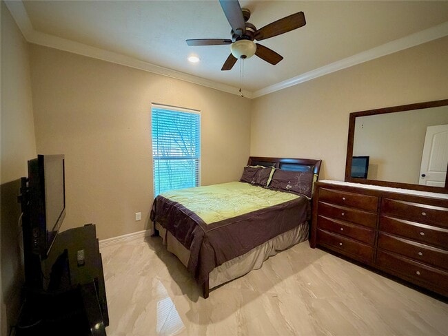 Building Photo - 3741 Debbie Ln