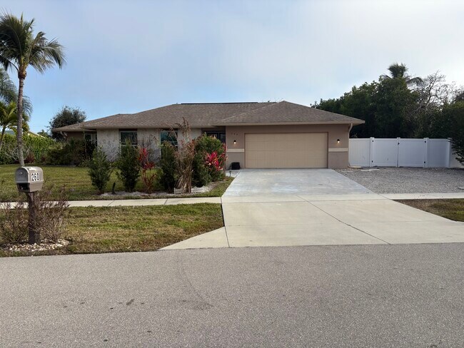 Building Photo - 260 Bermuda Rd