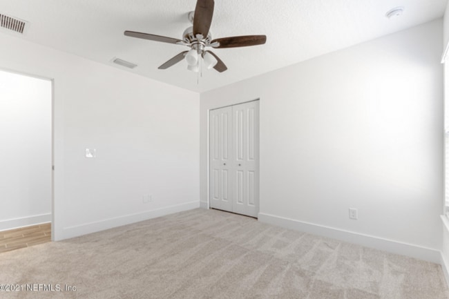 Building Photo - A beautiful 4 bedroom, 2 bathroom property...