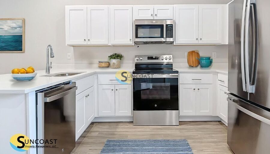 Building Photo - 6357 Spinnaker Blvd