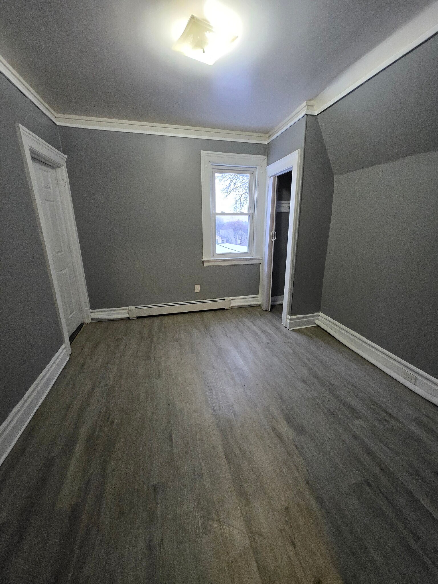 Building Photo - 8 Farley Ave