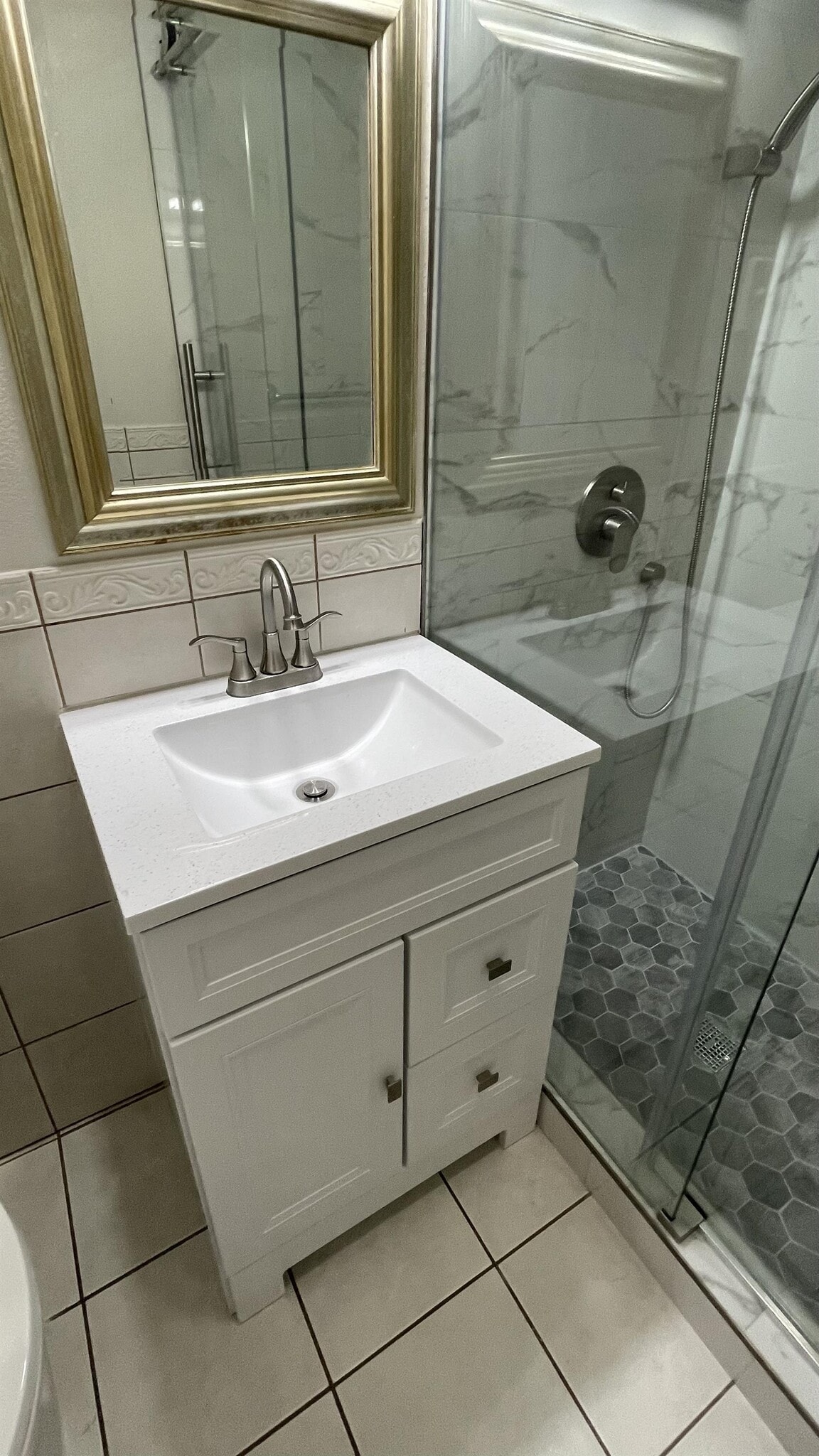 Building Photo - 5138 W 141st St