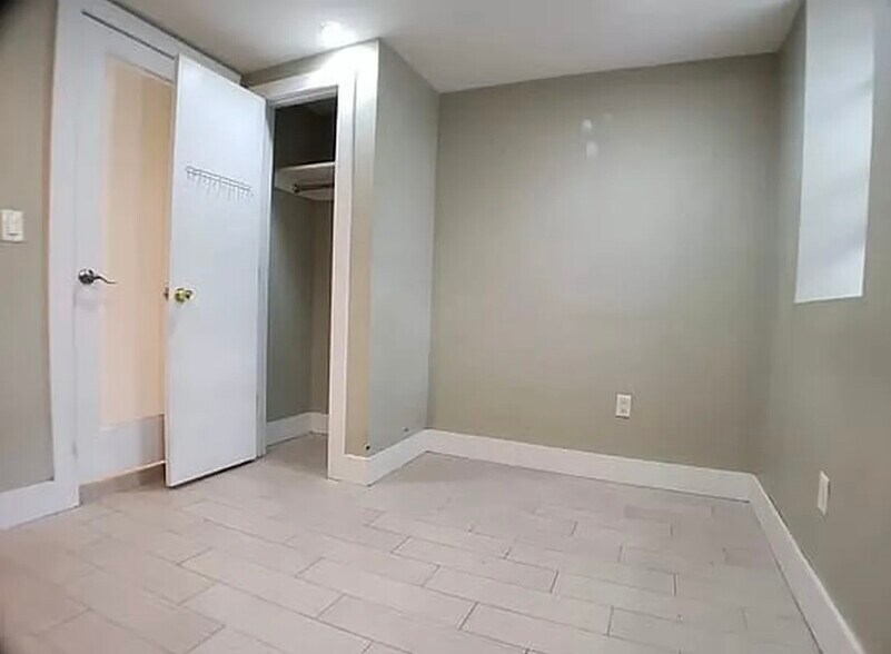 Building Photo - 98 Harman St