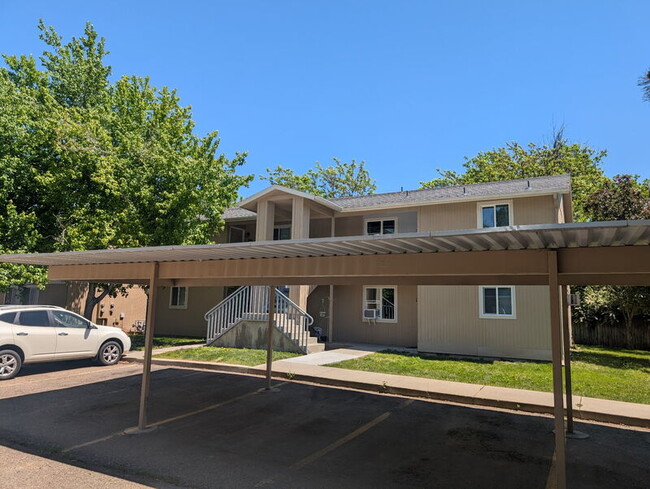 Building Photo - 228 N Latah St