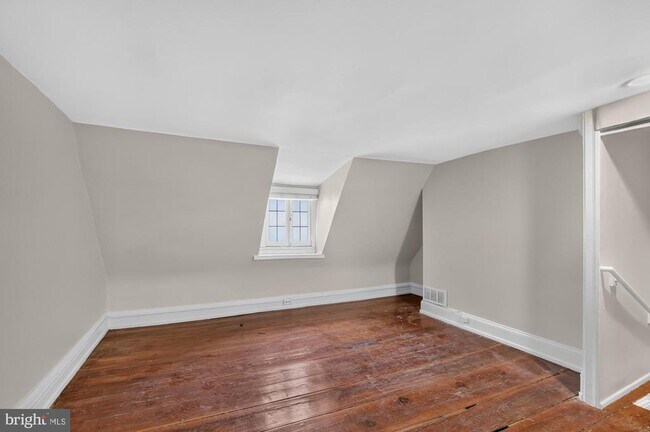Building Photo - 130 Elfreth's Alley