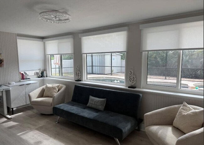 Building Photo - 3054 Lockwood Terrace