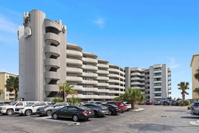 Building Photo - 833 Santa Rosa Blvd