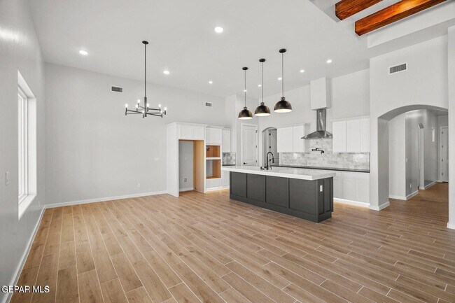 Building Photo - 7305 Cimarron Rim Dr