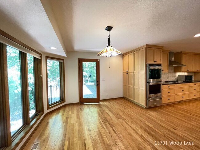 Building Photo - 13701 Wood Ln