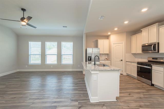 Building Photo - 805 Jackel Dr