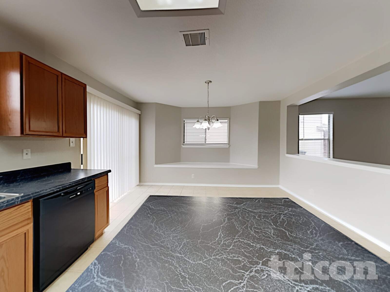 Building Photo - 15819 Hastings Park