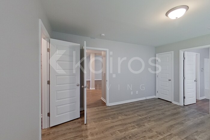 Building Photo - 203 Western Red Cedar Dr