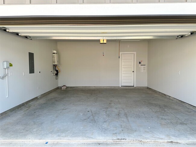 Building Photo - 21619 Flannel Bush Ln