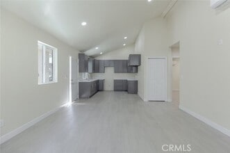 Building Photo - 5257 Fountain Ave