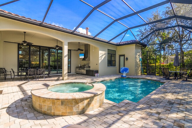 Building Photo - 9325 Vercelli Ct