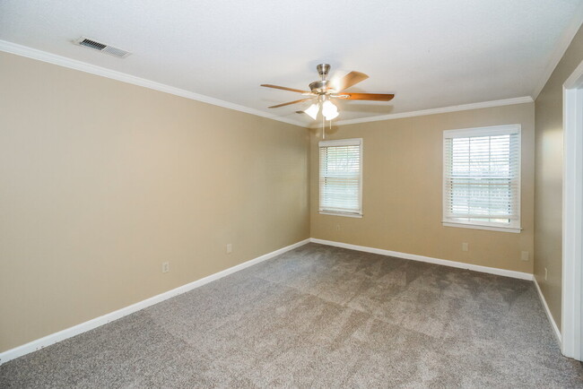 Building Photo - 7025 Hearthside Cove