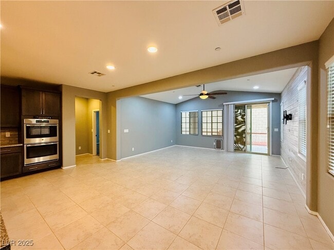 Building Photo - 253 Kindly Way