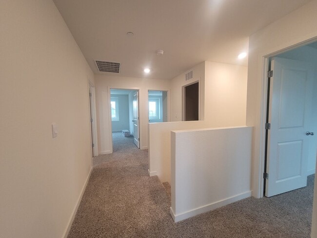 Building Photo - Brand new home in Roseville