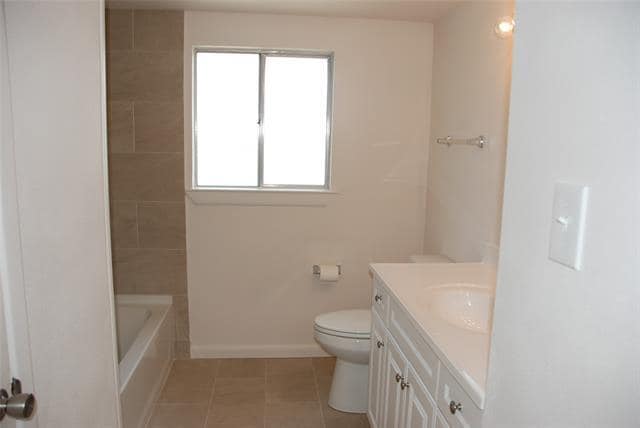 Building Photo - 3520 Sunnydale Ln
