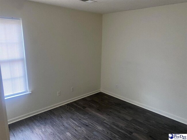 Building Photo - 1309 Waverly Ave