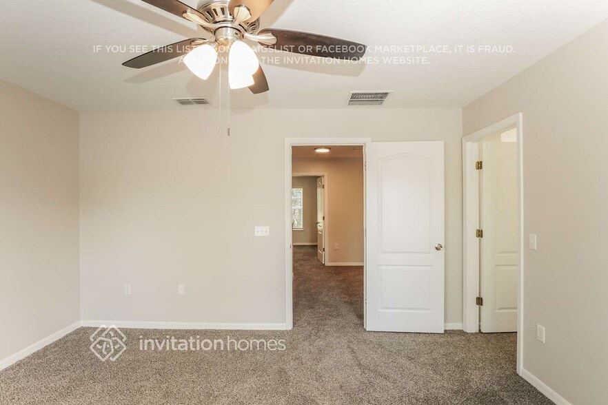 Building Photo - 7148 Five Oaks Dr