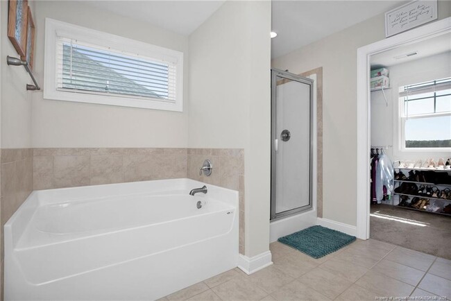Building Photo - 5369 Debut Ave