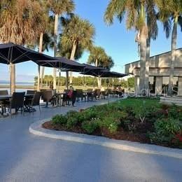 Building Photo - 1000 Cove Cay Dr