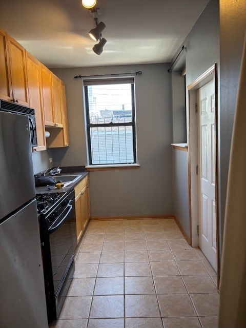 Building Photo - 45 N Paulina St