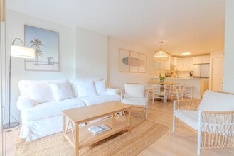 Building Photo - 10 Lemoyne Ave