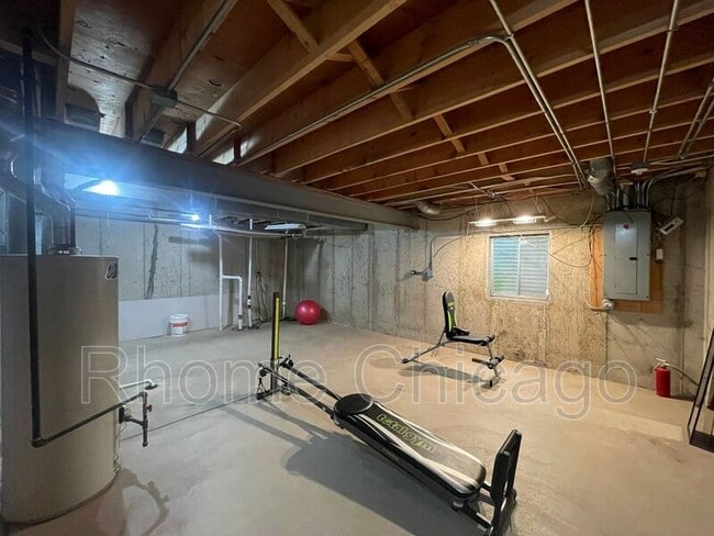 Building Photo - 1028 Silvana Ct