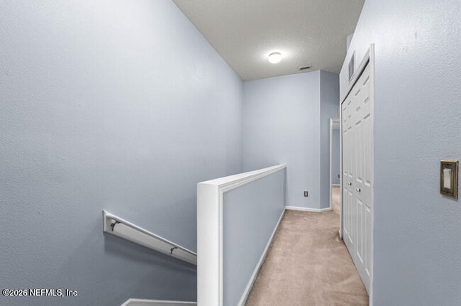 Building Photo - 4265 Highwood Dr