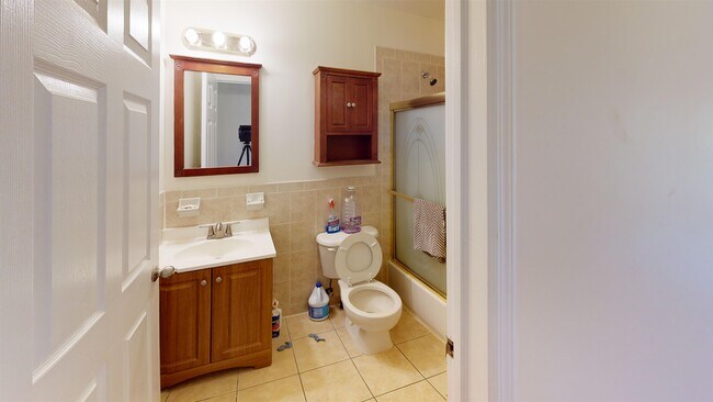 Building Photo - 57 Washburn St