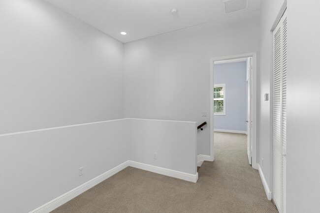 Building Photo - 3111 Waterside Cir
